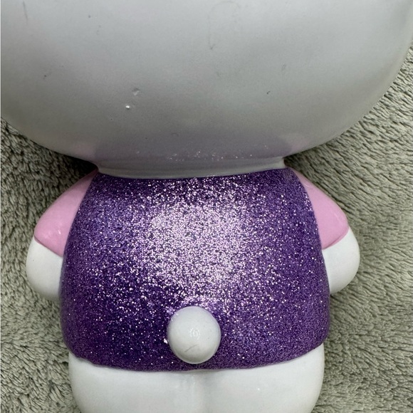 HELLO KITTY LOTION/SOAP DISPENSER W/ PURPLE GLITTER BOW AND OUTFIT NEW - Picture 6 of 7